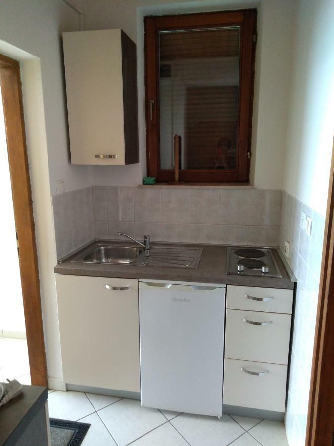 Apartman Larus Starigrad Paklenica Exterior photo